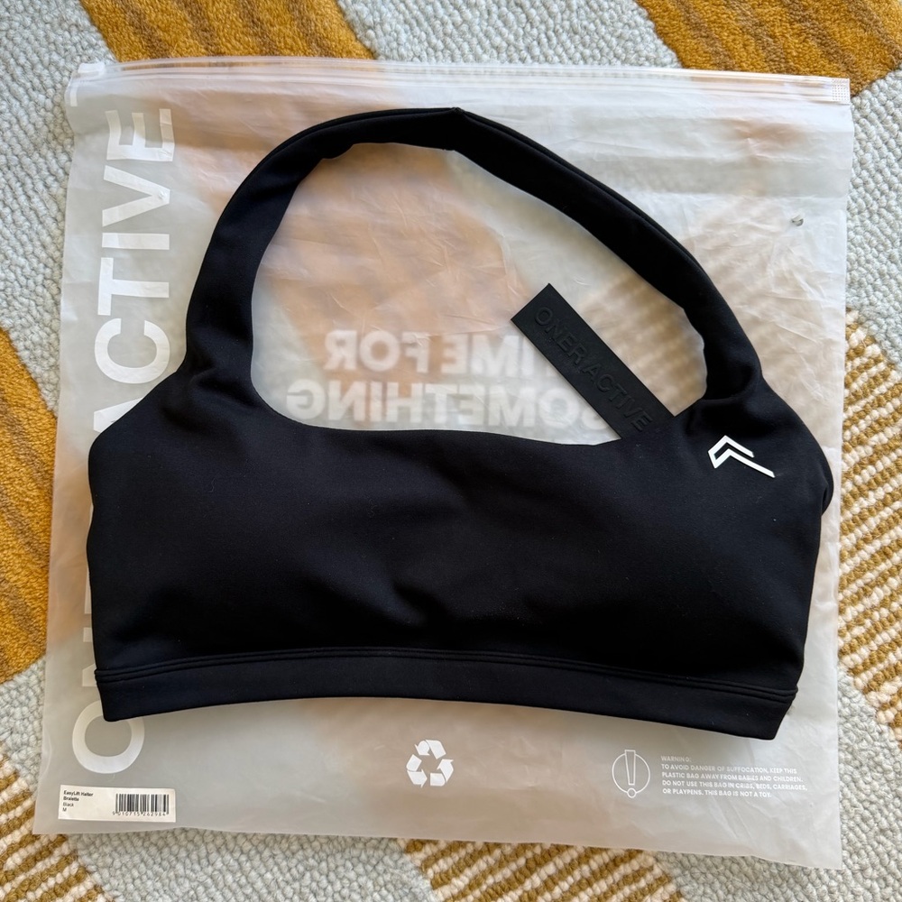 Onzie Midnight Black Sports Bra (NEW)